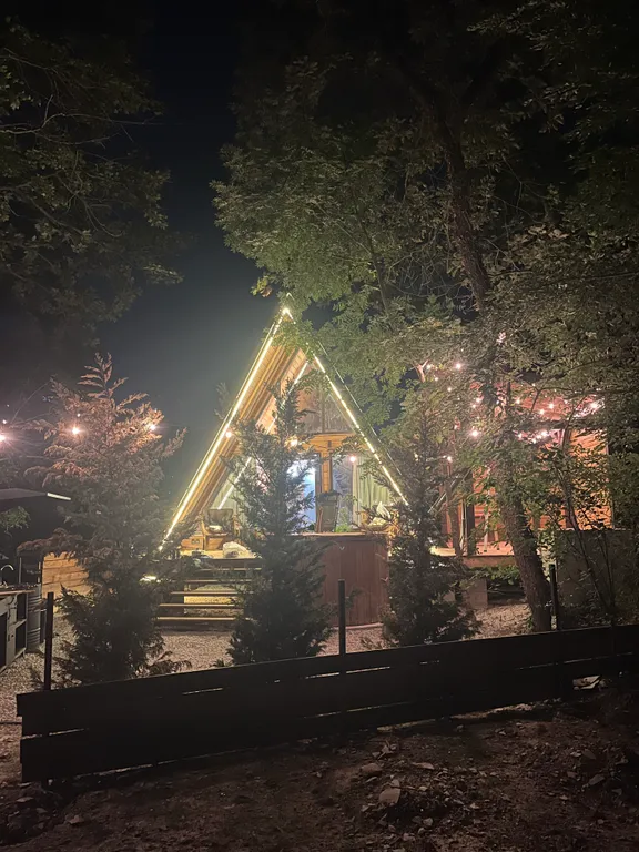 Треугольный дом в стиле A-frame