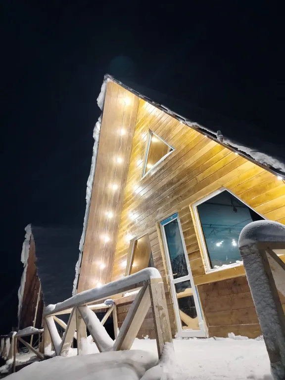 Коттедж Шале в стиле A-frame с видом на горы и лес — Шерегеш