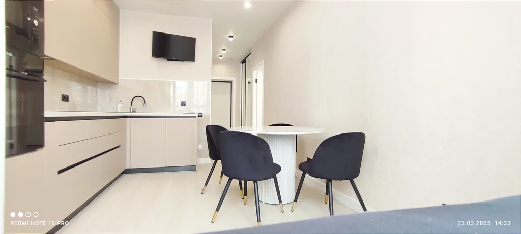 Квартира Квартира с дизайнерским ремонтом — Мирное