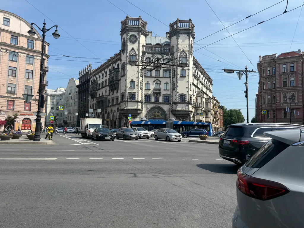Новый апартамент в сердце Петроградки