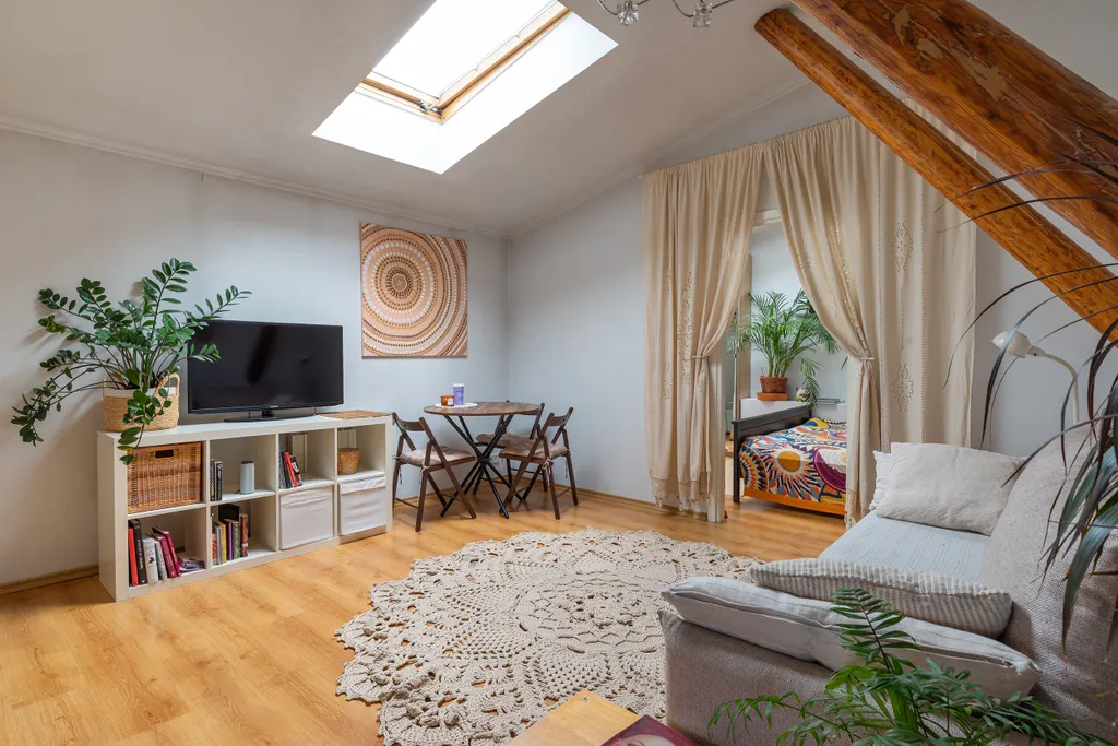 Квартира Квартира Просторная мансарда в самом центре — Москва