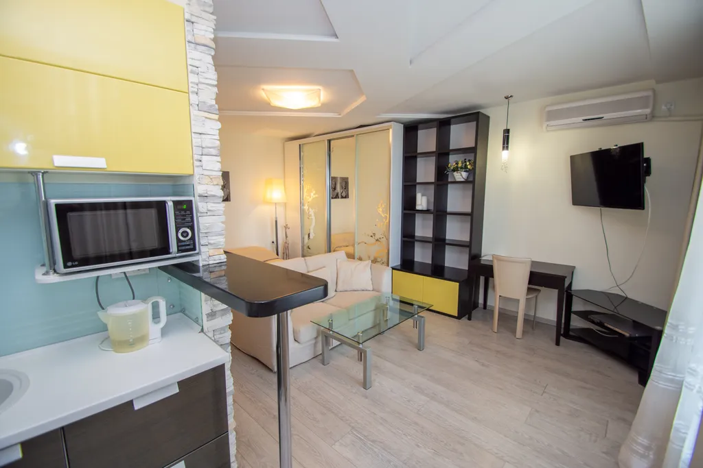 Однокомнатный апартамент "Андеграунд" с видом на море