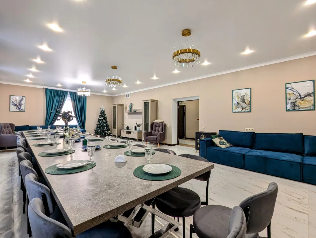 8-комнатный Дом