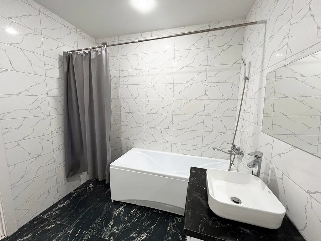 Апартаменты в элитном комплексе города