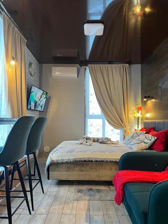 Дизайн-студия с барной стойкой