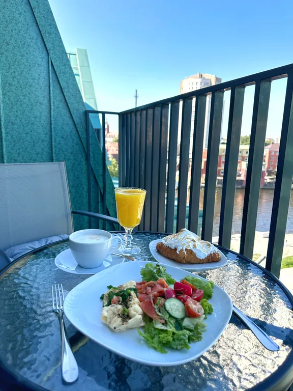 Квартира Дизайнерский апартамент в ЖК Рыбная Деревня с видом на реку — Калининград