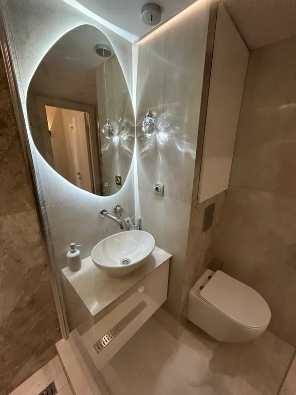 Апартаменты с шикарным ремонтом и удобным расположением