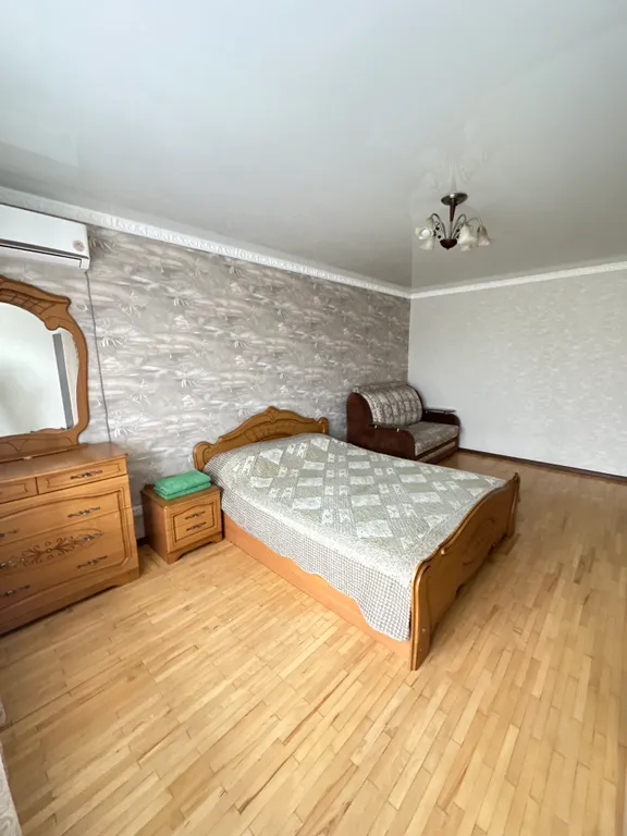 Однокомнатная квартира рядом с парком Дружбы