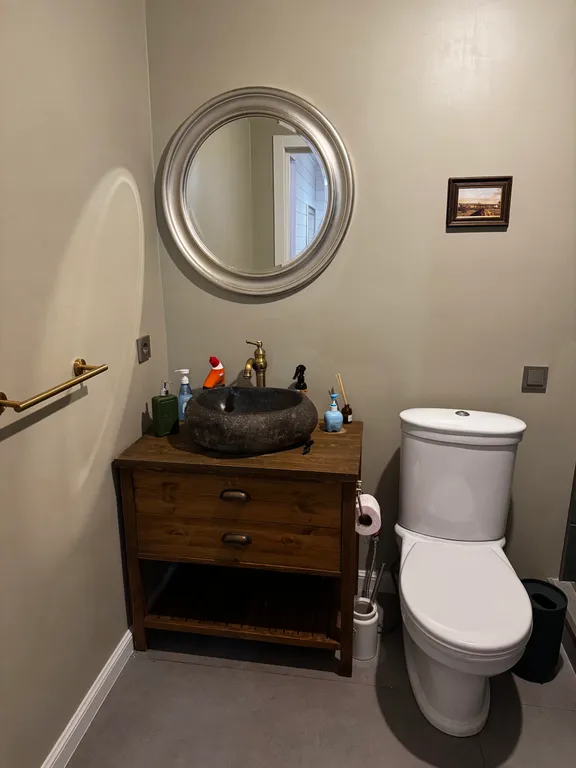 Барн с баней и чаном у озера