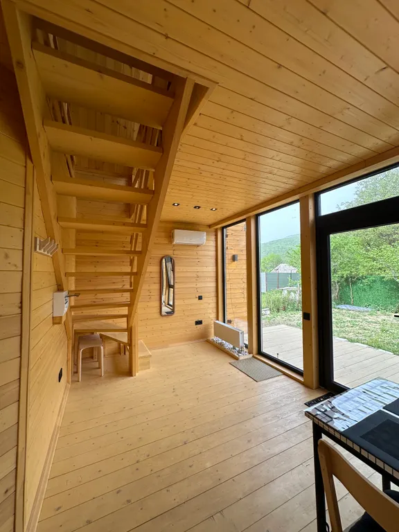 Барнхаус с чаном и бассейном