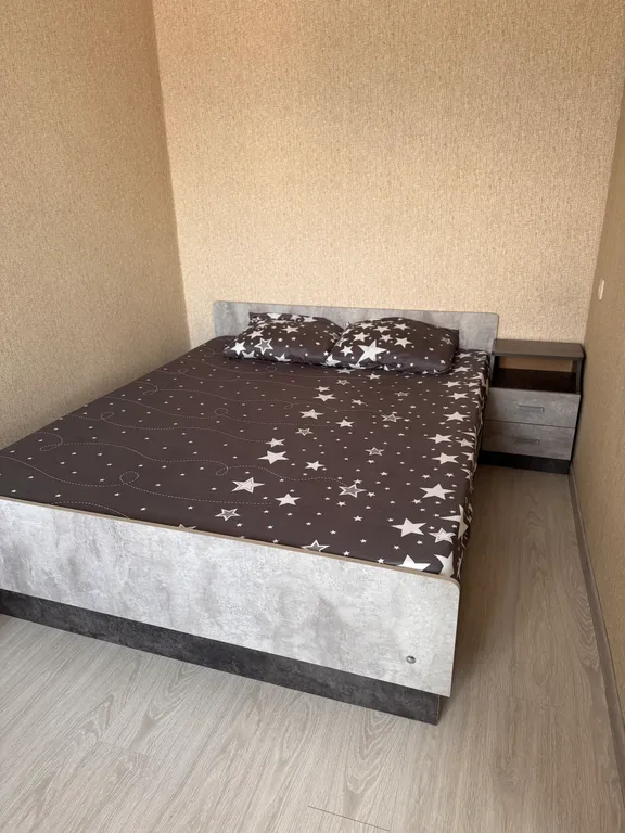 Квартира-студия двухкомнатная в центре города с видом на набережную