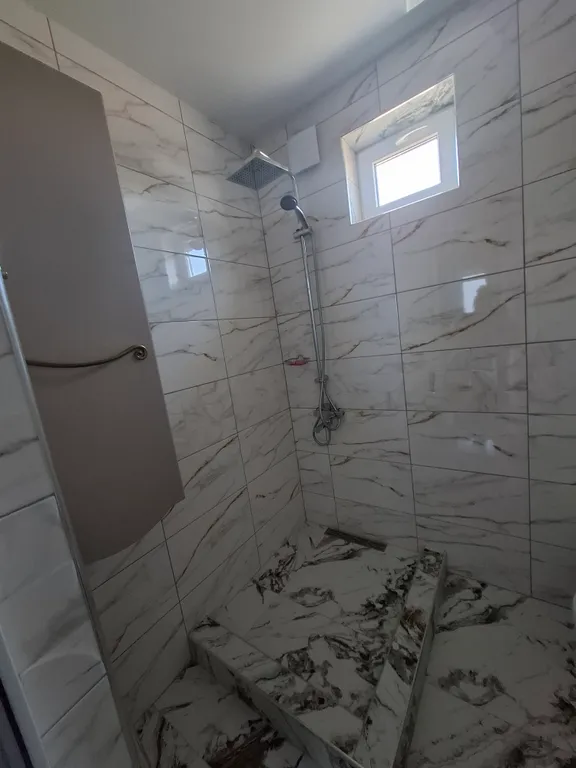 Семейный дом на берегу моря