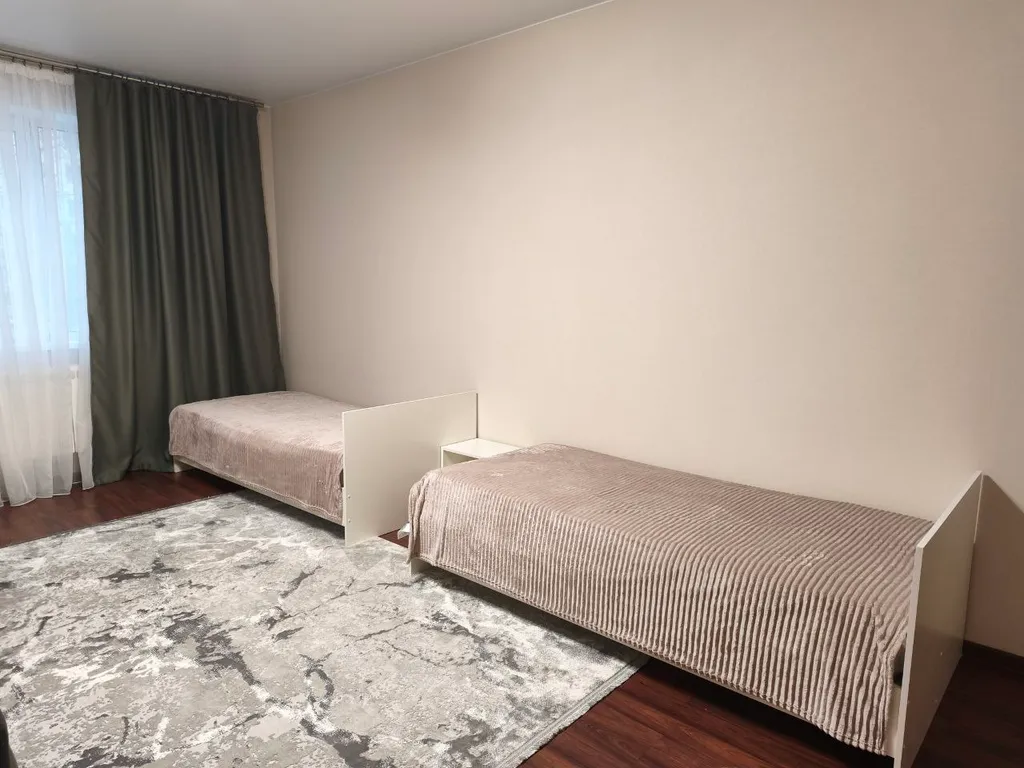 Двушка рядом с Крокусом