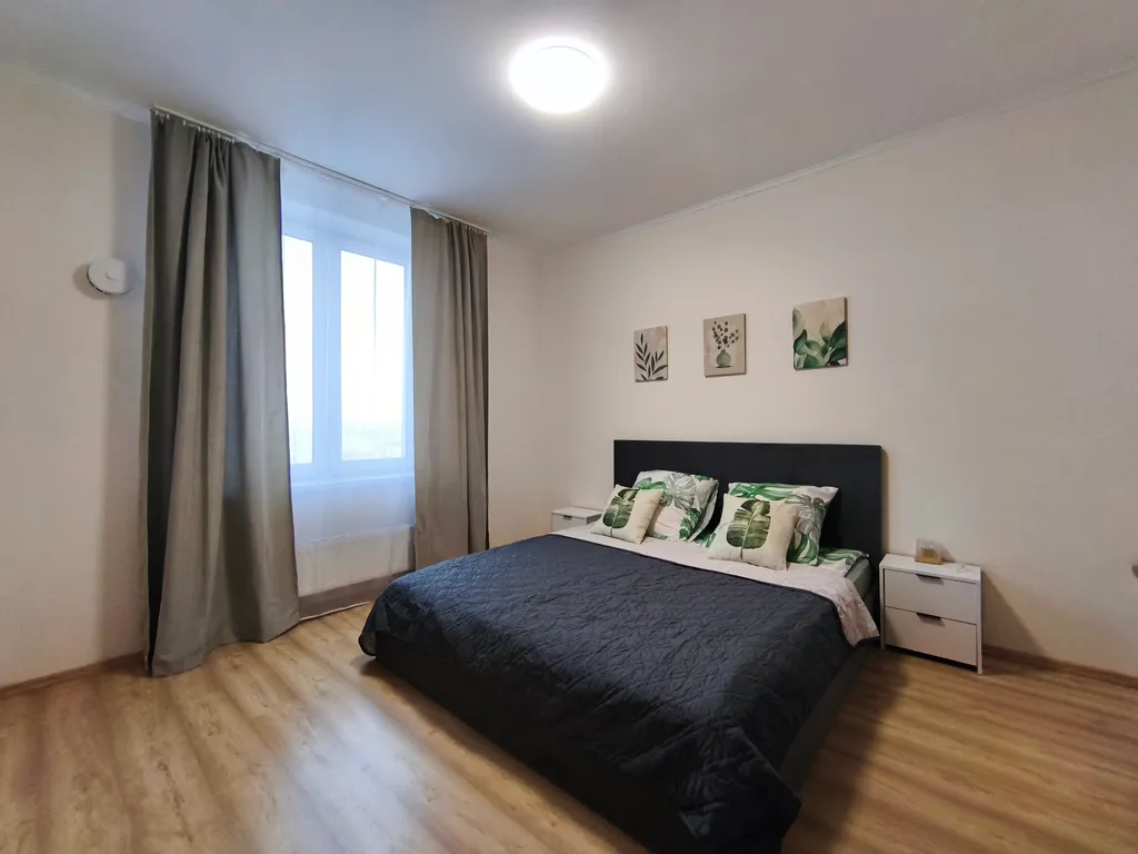 Квартира Просторная 2-х комнатная квартира с прекрасными видами  возле метро — Екатеринбург