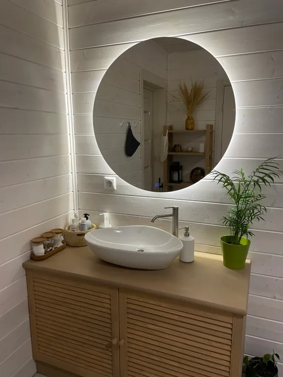 Cube House на берегу Волги