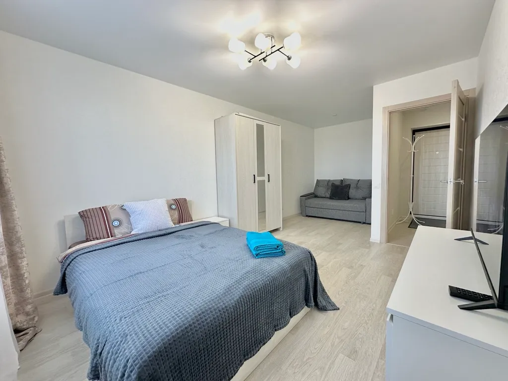 Уютная квартира в новом микрорайоне — аренда посуточно в Смоленск