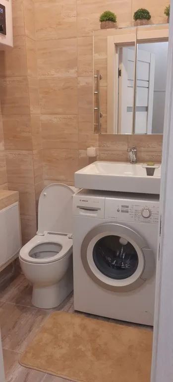 Уютная студия с видом на лес