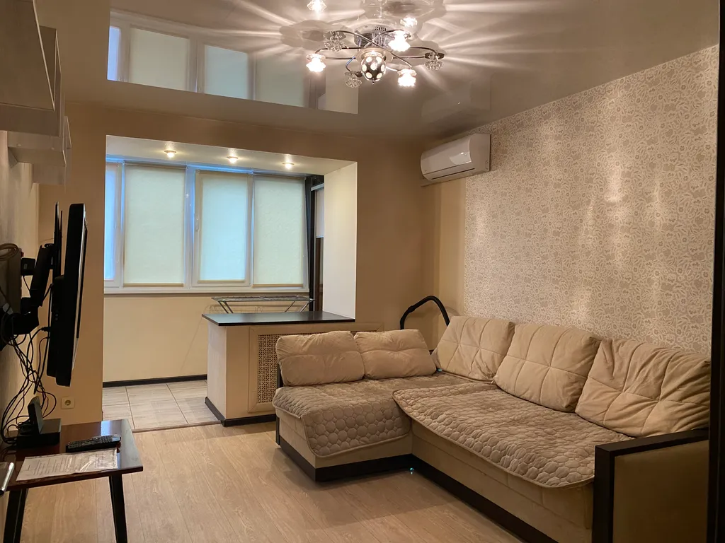 Большая однушка с хорошим ремонтом в центре