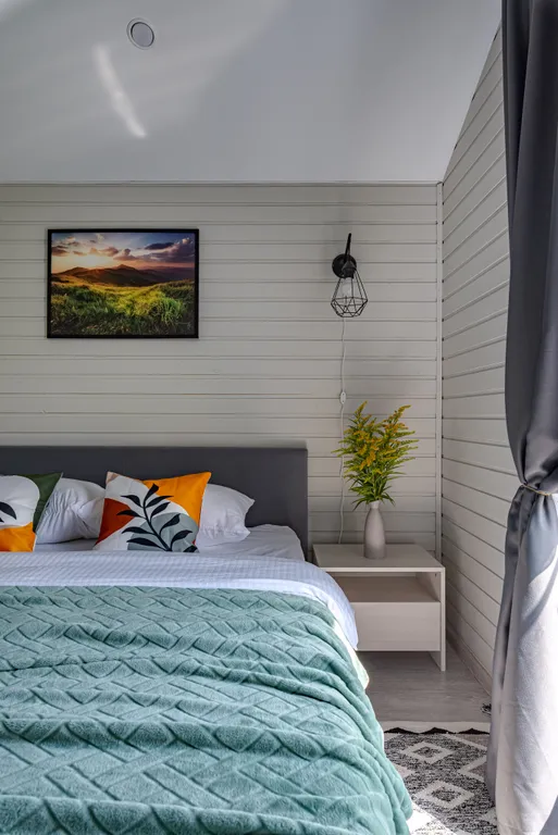 Алтайский - дом с костровой чашей и колонкой Алиса