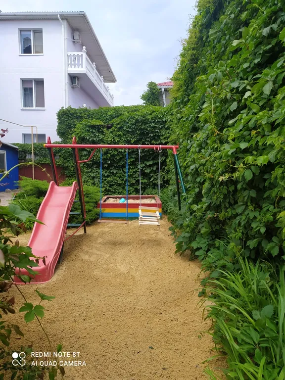 Идиллия уютного домика на море