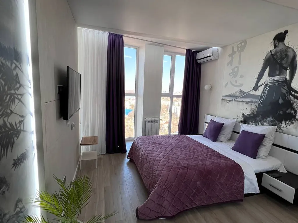 Современная квартира с панорамным видом на Волгу (Уютный Дом)