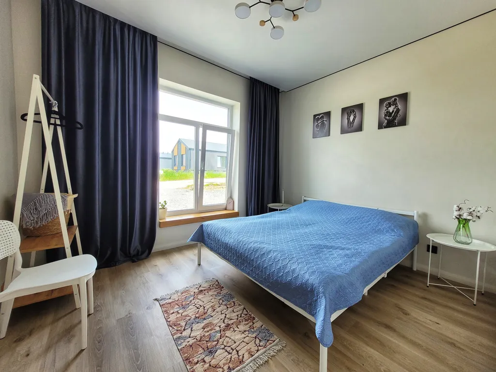 Дом в сосновом лесу