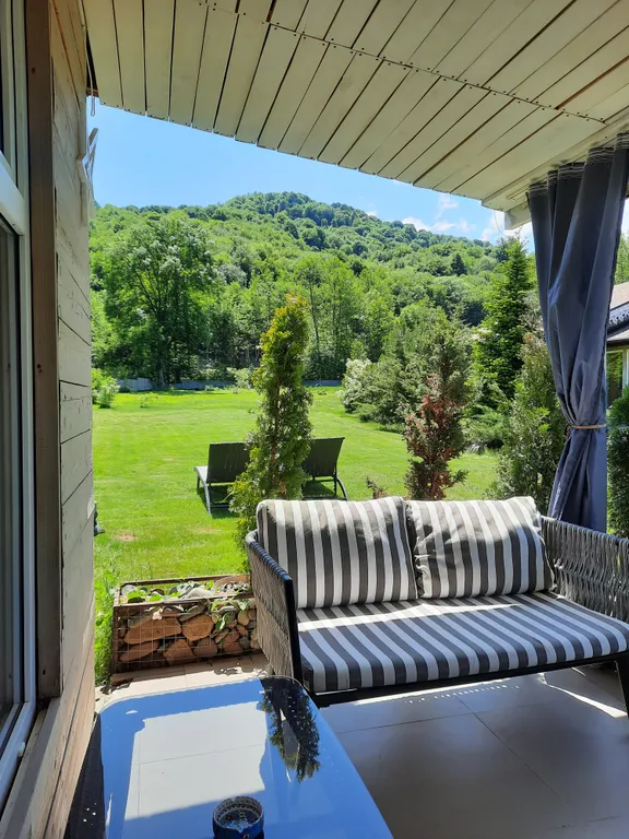 Стильный и просторный дом атмосфера в стиле лофт с баней, бассейном