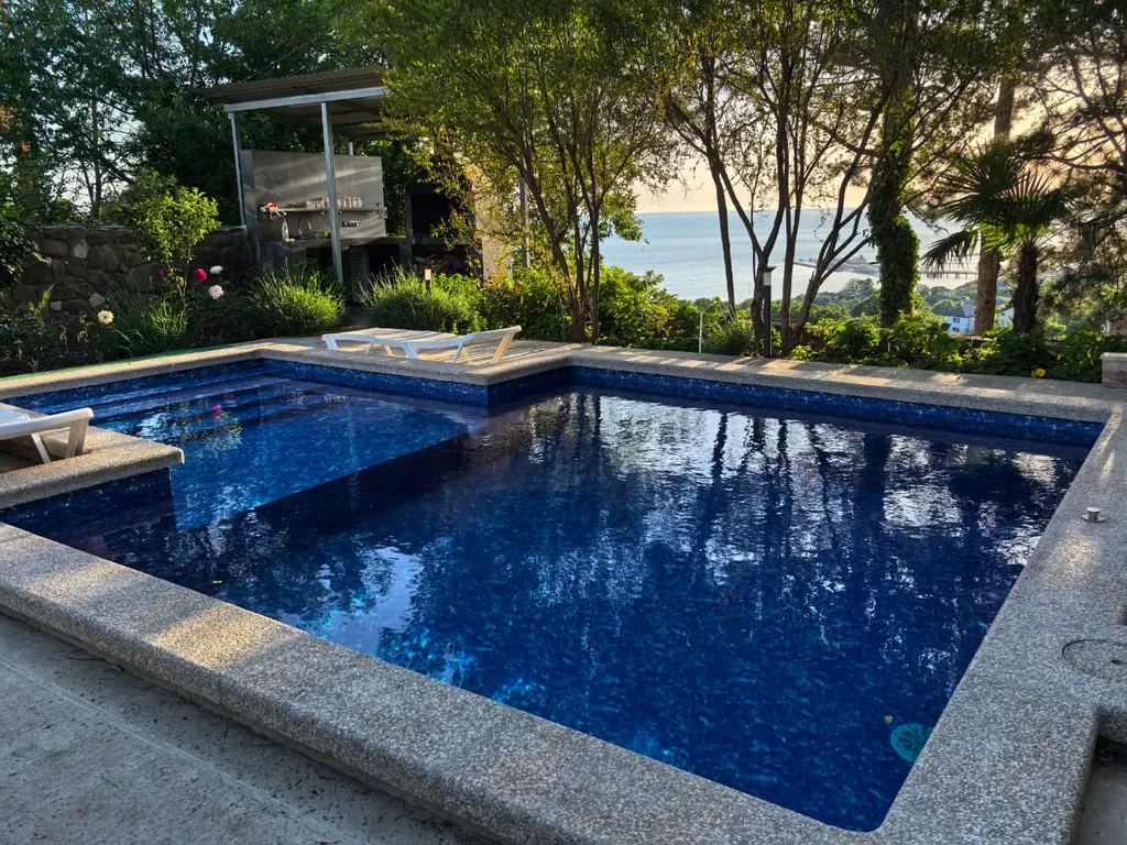 Квартира Апартамент 3 в частном доме с тёплым бассейном — аренда посуточно в Туапсе