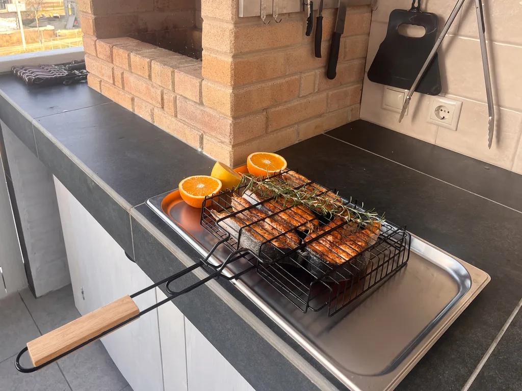 Дом Море рядом