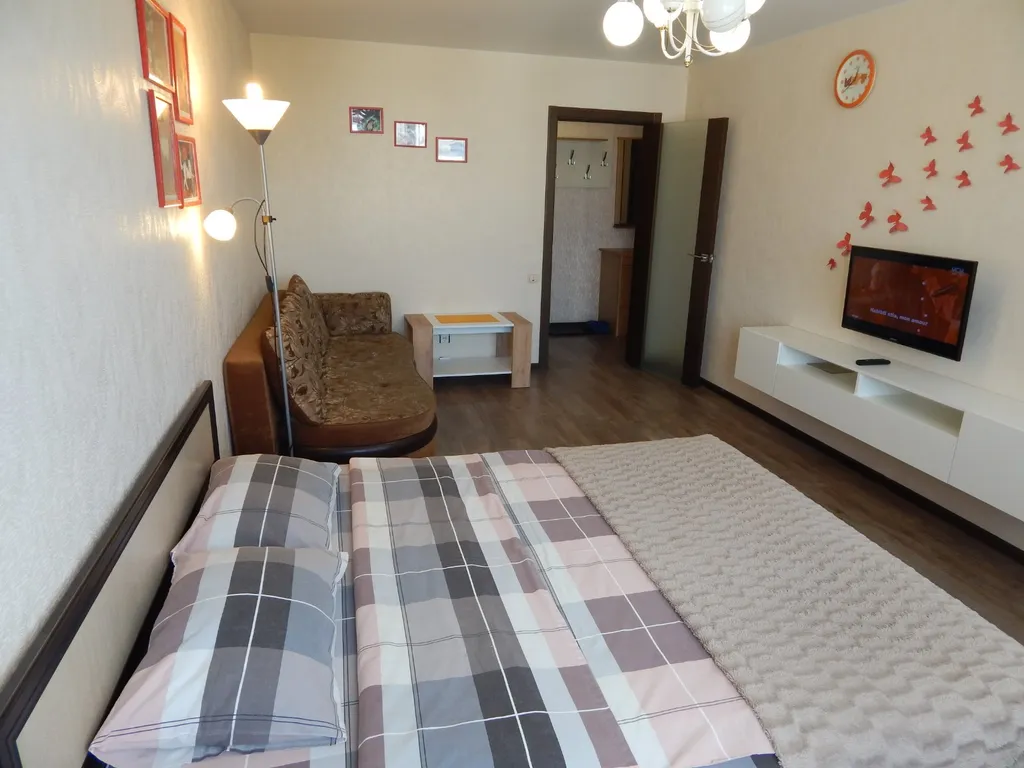 Большая 1-комнатная квартира в центре на Московском проспекте