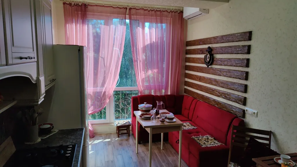 Квартира 2-комнатная Квартира — Сочи