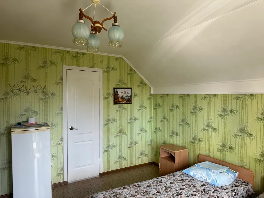 Квартира Двухместный номер 1 в частном доме Лужайка — Лазаревское