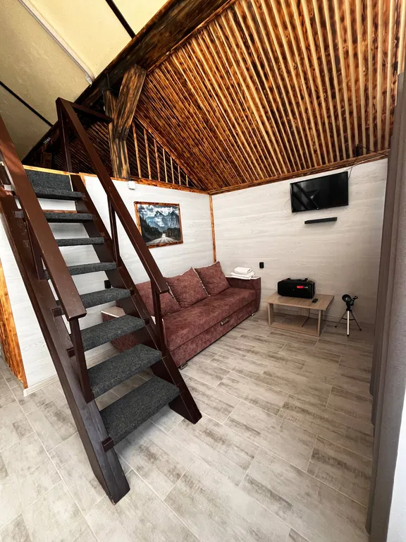 Коттедж Домик №2 недалеко от подъёмника и других услуг курорта — аренда посуточно в Шерегеш