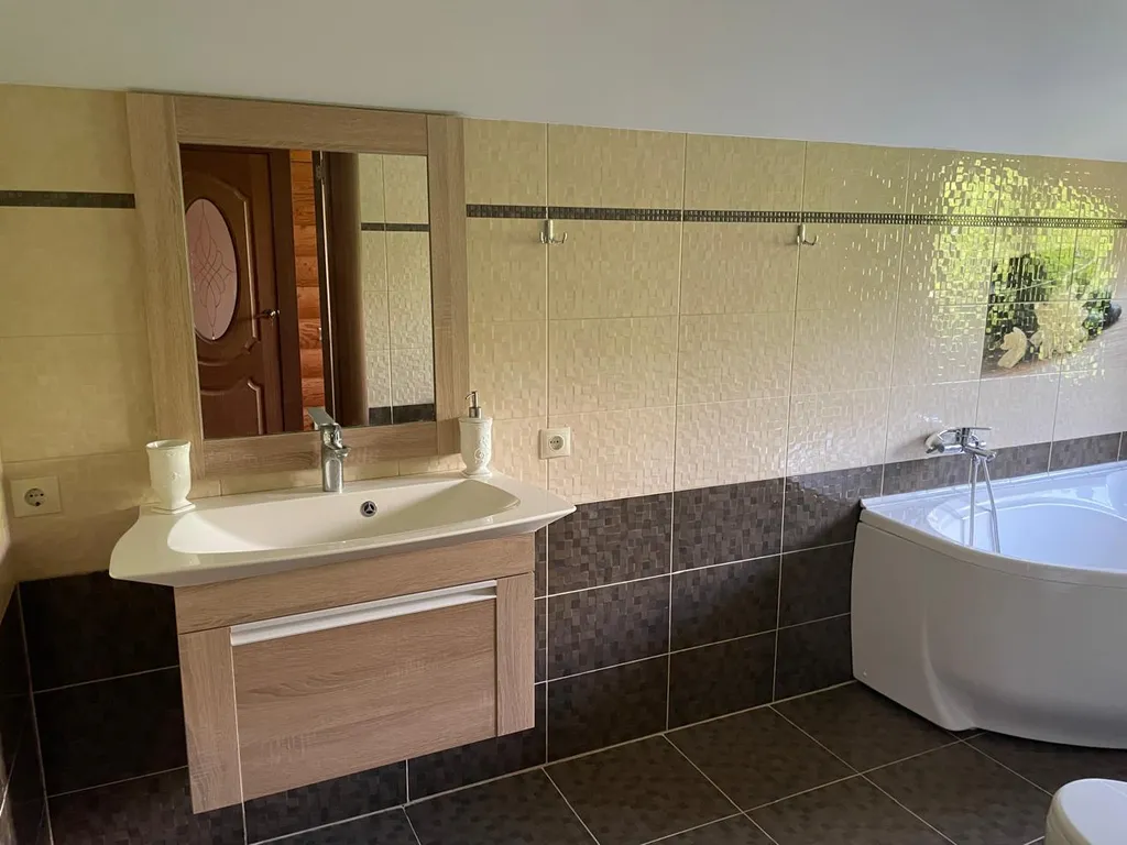 6-комнатный Дом