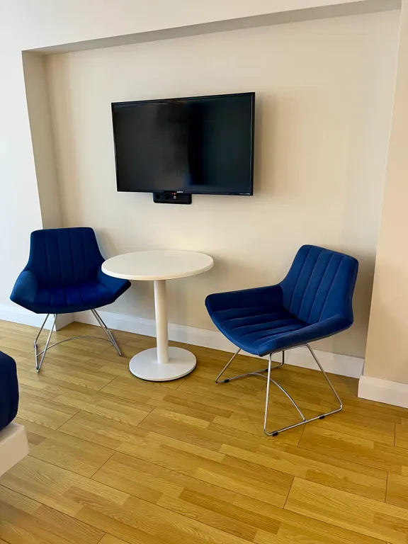 Уютные светлые апартаменты-студия в Орби Сити блок С