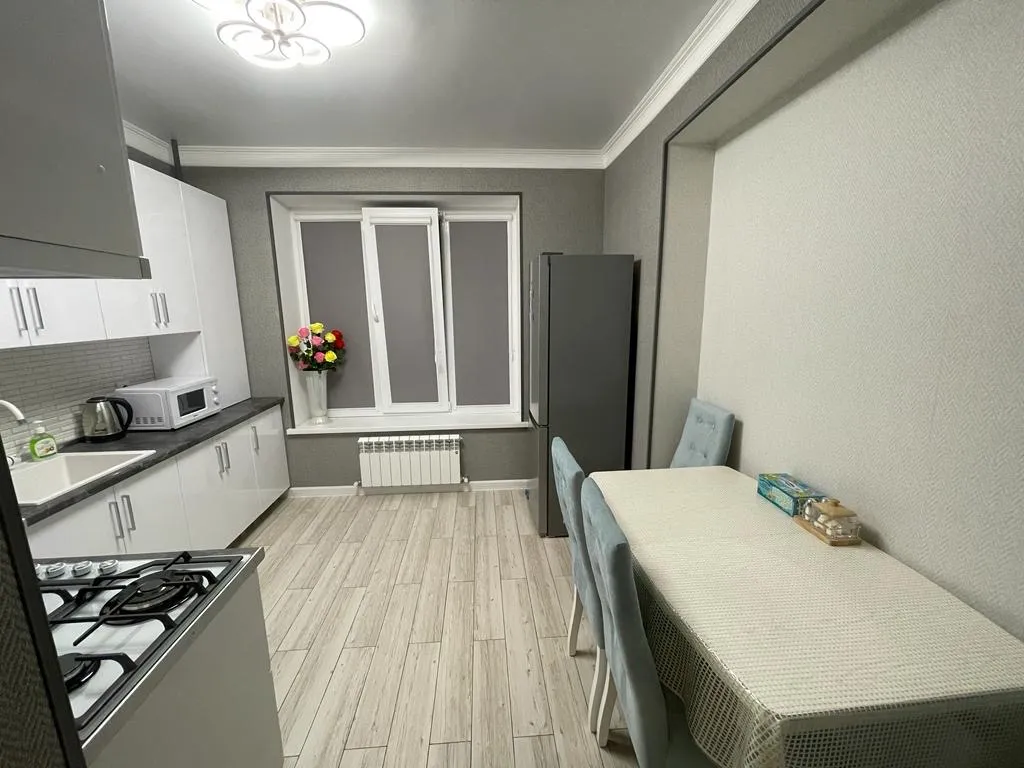 Двухкомнатная квартира с дизайнерским ремонтом