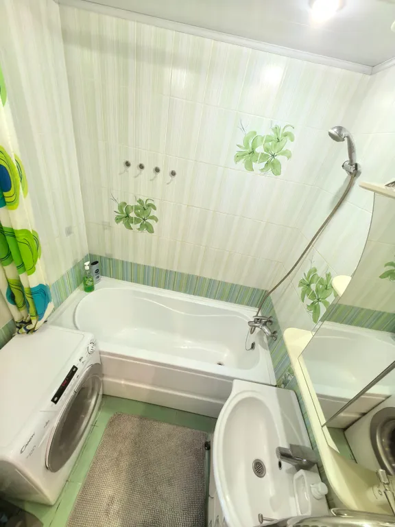 Классная двушка возле сокб и университета