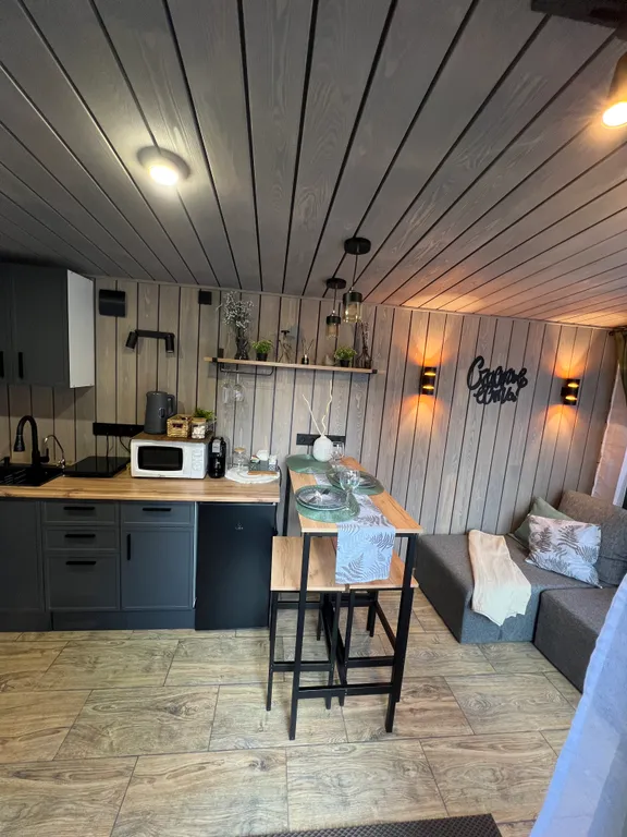 Уютный лесной домик с баней — отдых мечты