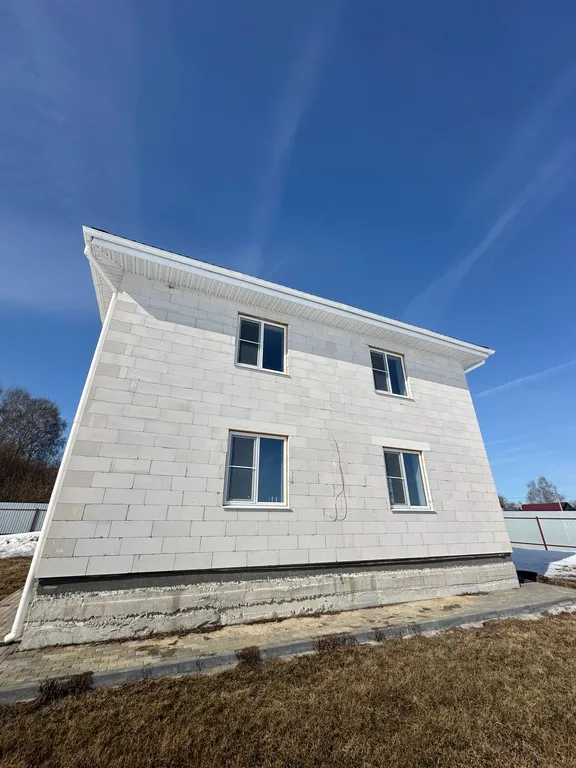 Новый, уютный дом