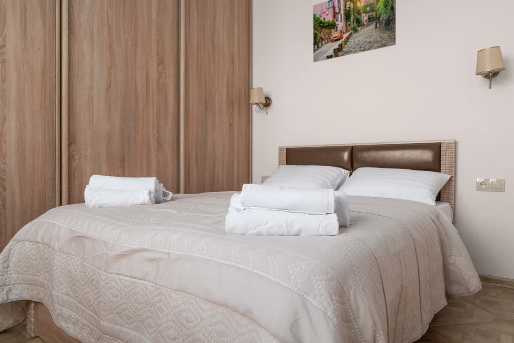 Дом с теплым бассейном и баней для загородного отдыха Южная Резиденция