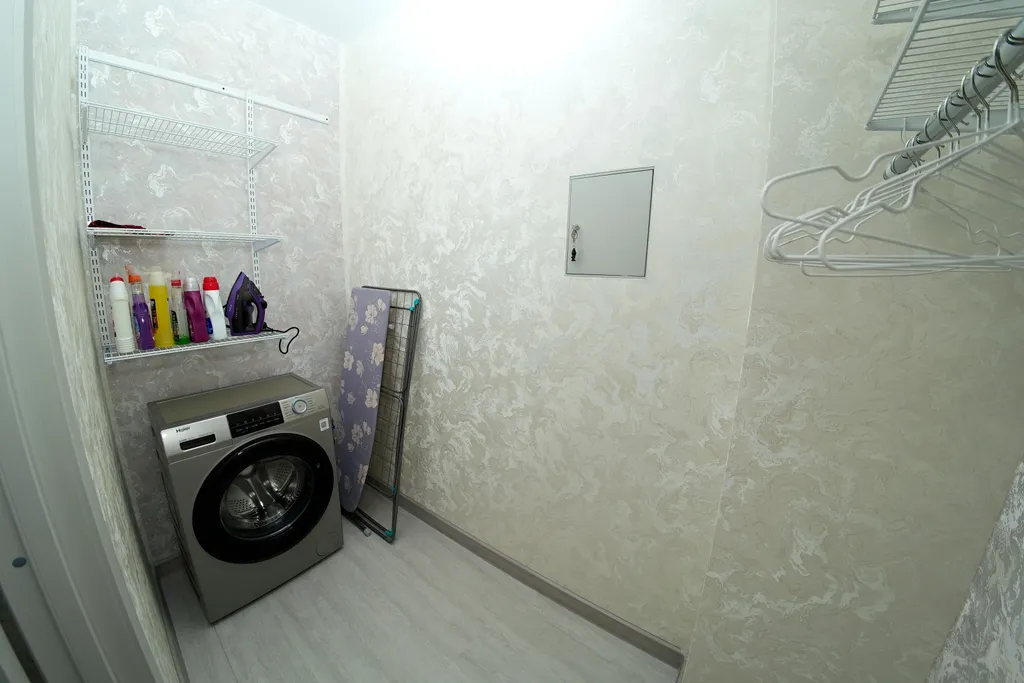 Комфортные апартаменты с видом на метромост и центр