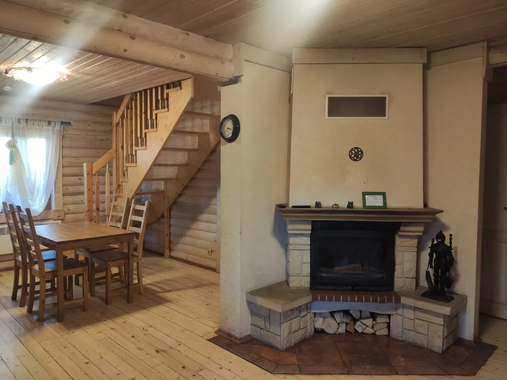 Уютный коттедж в сосновом лесу на берегу Суходольского озера