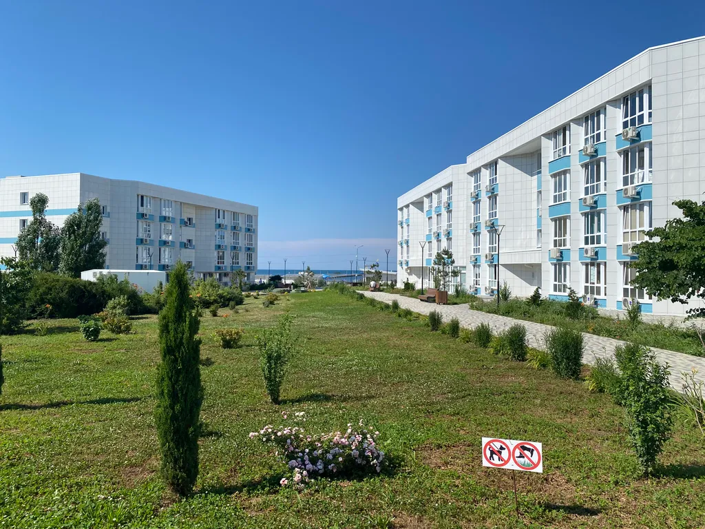 Апартаменты у моря с собственным бассейном