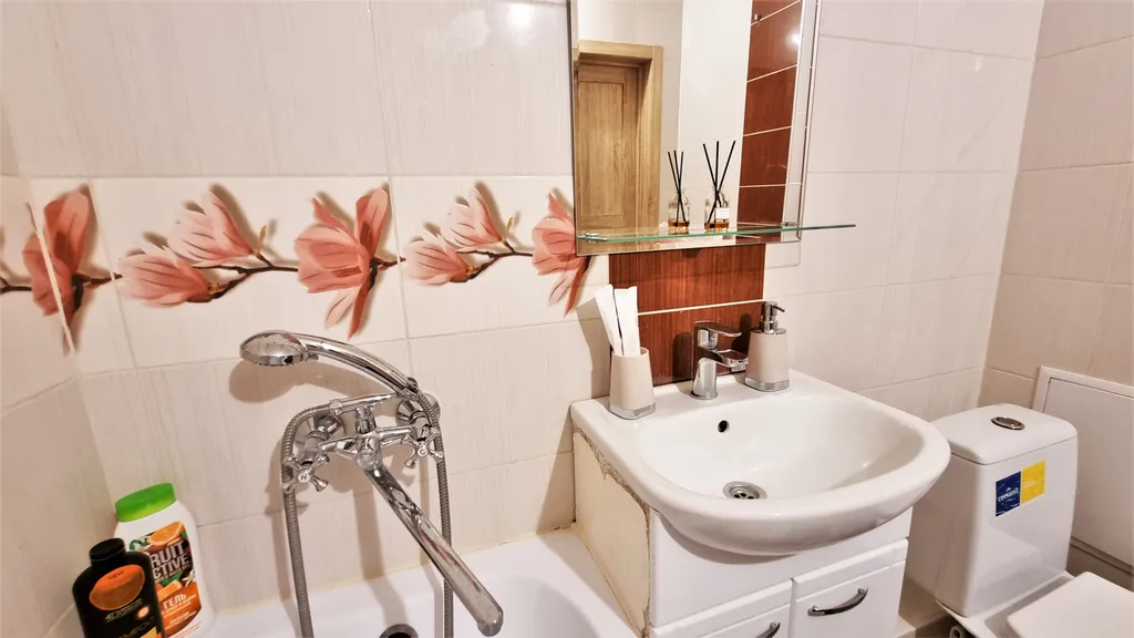 Квартира Апартамент добрый дом рядом с жк новин — Тюмень