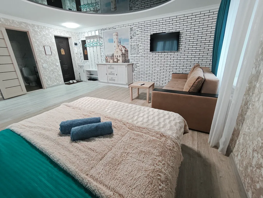 Новая VIP квартира в центре для 4 гостей — аренда посуточно в Шахты