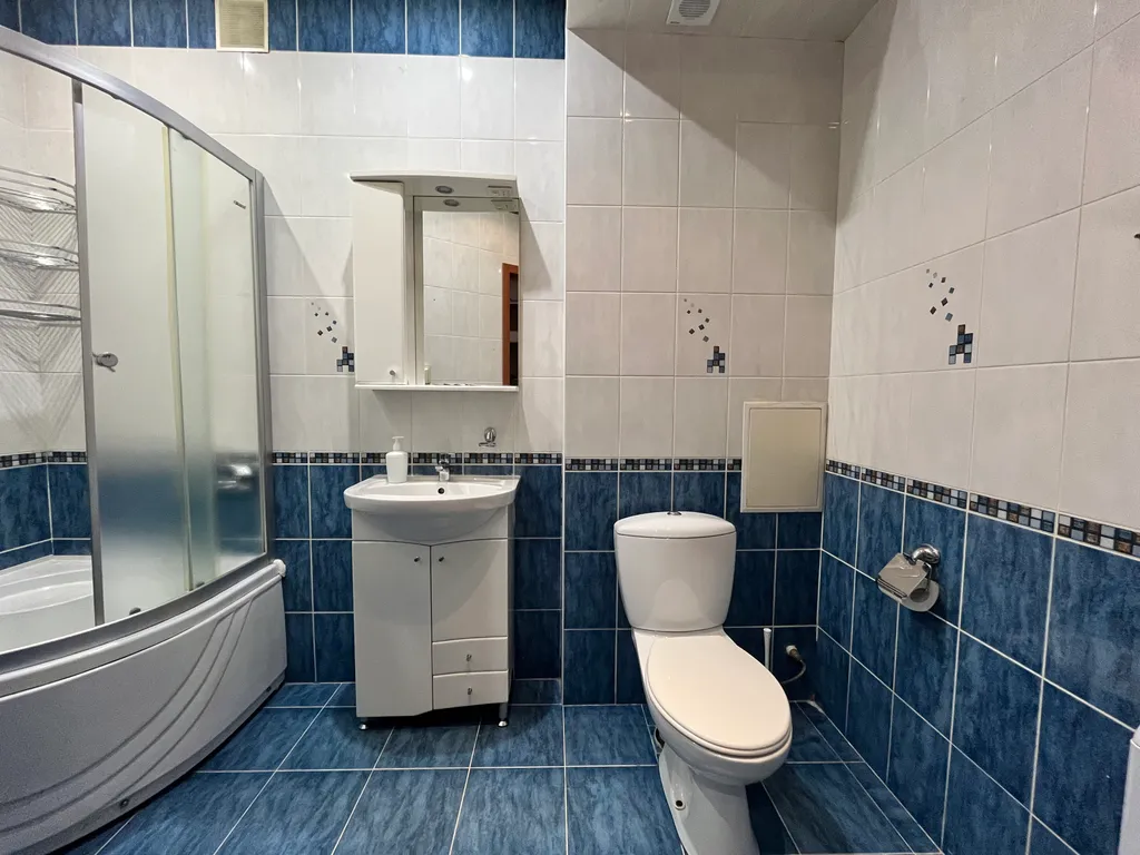 2-е апартаменты в самом центре с видом на город