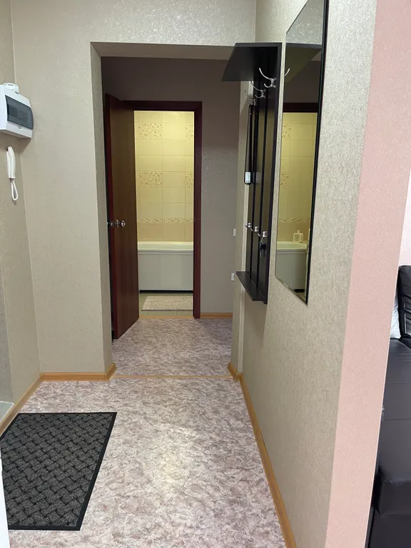 Студия со спальней в девятиэтажном доме в центре