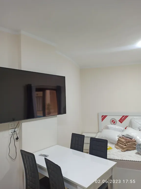 Большая студия у бассейна