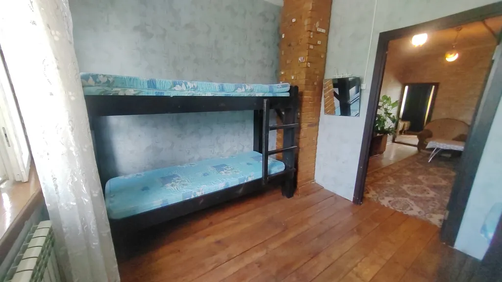 Коттедж возле горячих источников до 25 человек