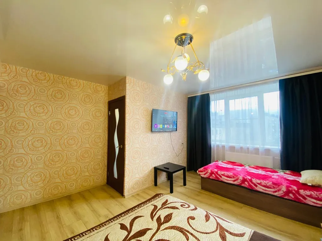 2-комнатная квартира у кинотеатра и трк плазма